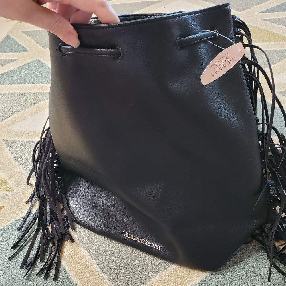 34) VICTORIA SECERT Drawstring Sack - Picture 3 of 9